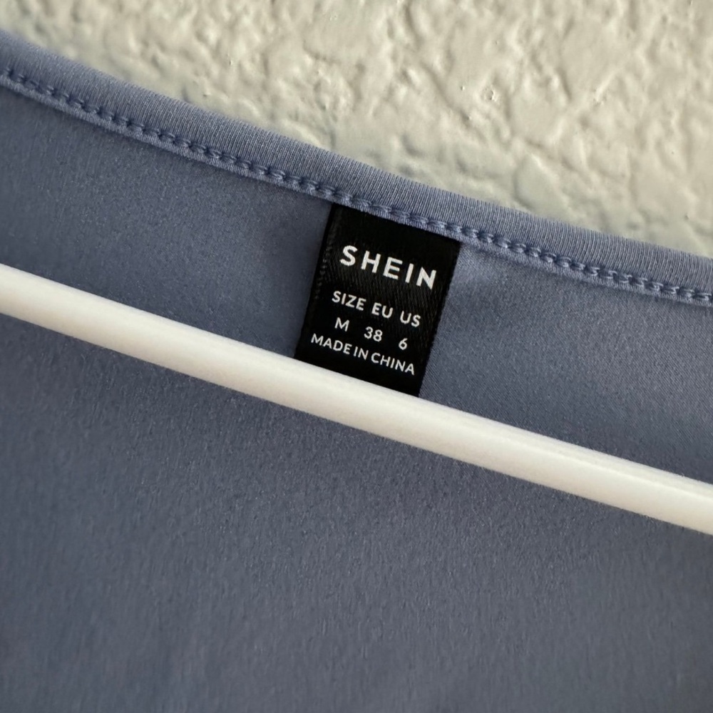 SHEIN• top💙 - Picture 3 of 3